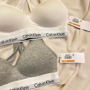 BNWT Calvin Klein sports bra